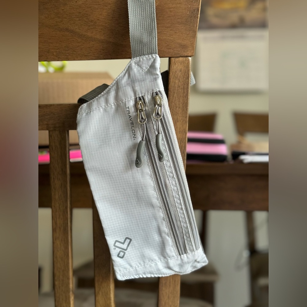 Travelon Gray Belt Bag Unisex Light Nylon